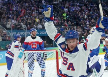 U.S. men rout Slovakia, will play Canada for hockey gold medal
