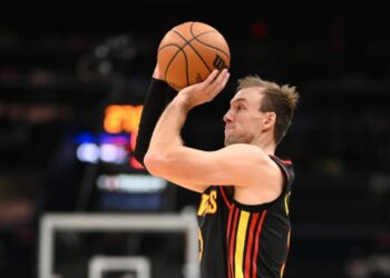 Lakers trade Gabe Vincent to Atlanta for Luke Kennard, no further trades expected