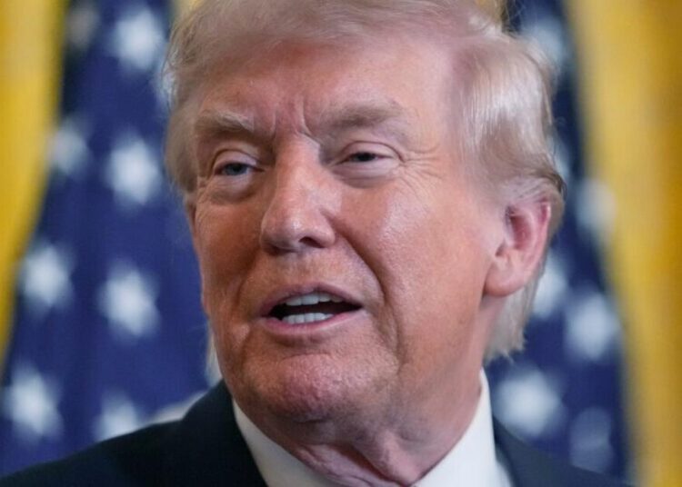 Trump plans to gather Latin American leaders for a summit in Florida, ahead of his trip to China