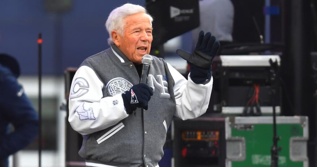 Patriots owner Robert Kraft won’t be going into Hall of Fame this year, reports say