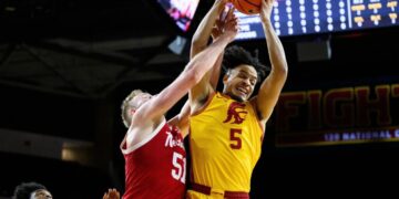 USC men routed by Nebraska after building halftime lead