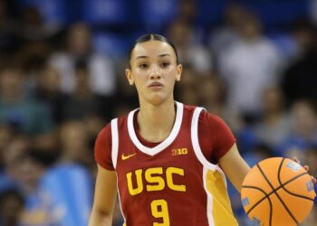 Star freshman Jazzy Davidson injured as USC wins sixth straight