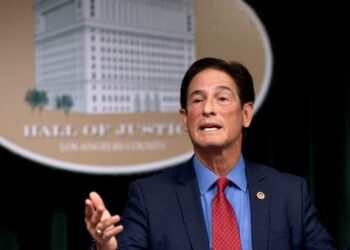 Police cases under L.A. district attorney ending in dropped charges, losses and plea deals