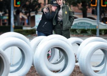 Person fatally struck by car on Pacific Coast Highway in Malibu