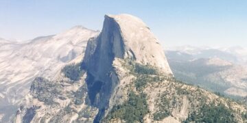 Man who videotaped himself BASE jumping in Yosemite arrested, federal officials say. He says it was AI