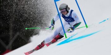 Airbags, blue lines and good underwear: 6 features of Olympic skiing you should know