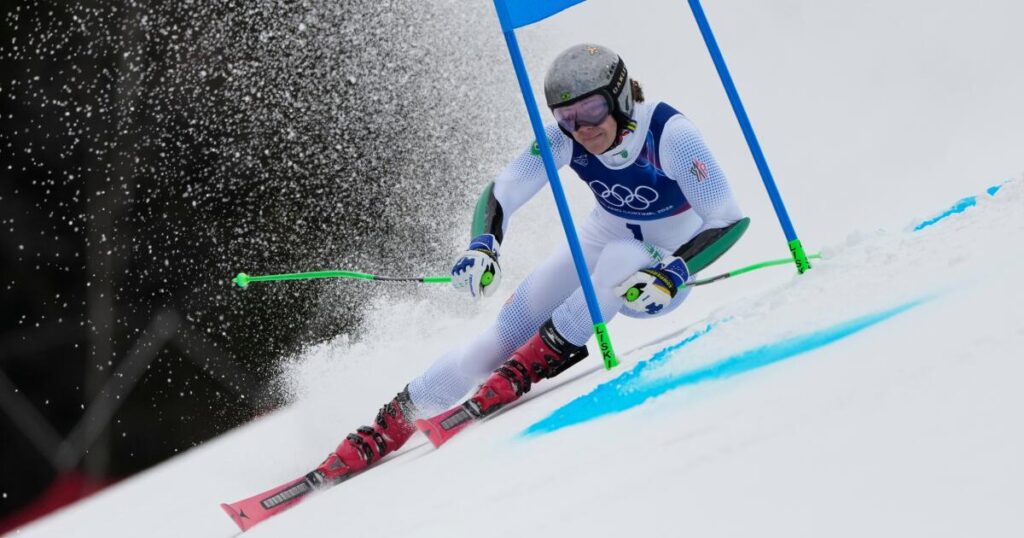 Airbags, blue lines and good underwear: 6 features of Olympic skiing you should know