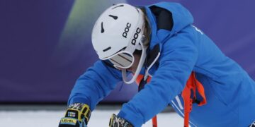Visualizing success: Why Olympic skiers mentally rehearse before every run