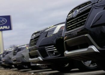 After Supreme Court defeat, Trump says he’ll increase new tariff to 15% from 10%