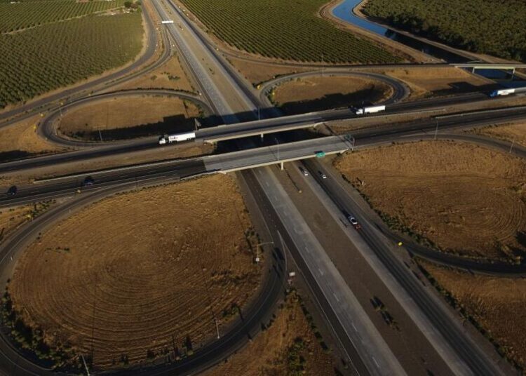 Transportation Department says more than 550 driving schools must close over safety failures