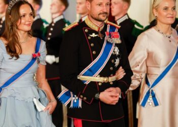 Norwegian crown princess apologizes to royals and all ‘disappointed’ by her Epstein contacts