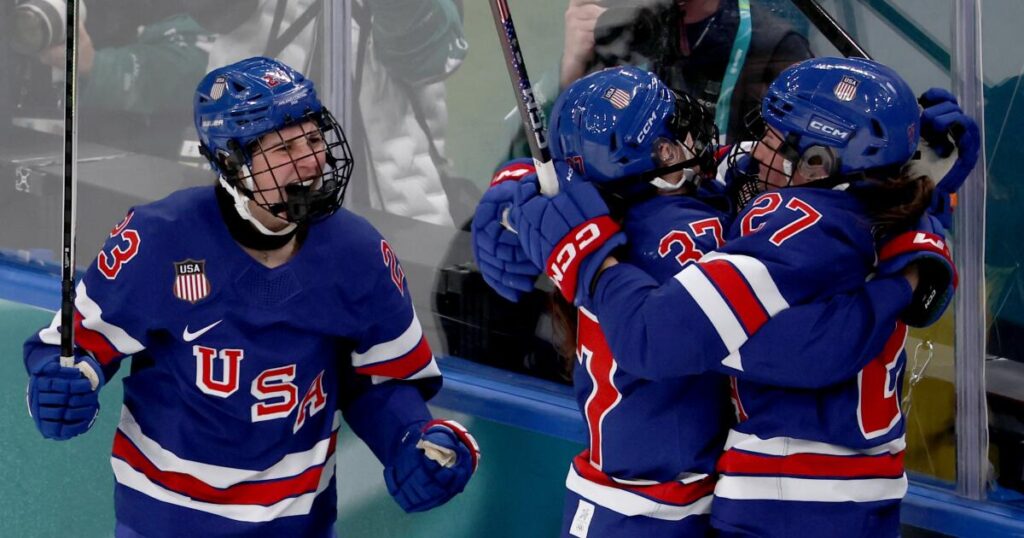 U.S. women’s hockey dominates Sweden to advance to the gold-medal game