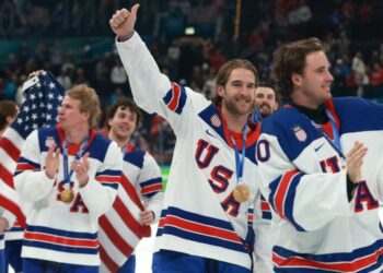 U.S. men’s hockey team is celebrating with Trump. The women aren’t. What’s going on?