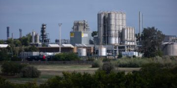 Hungary threatens to block new EU sanctions against Russia over oil deliveries