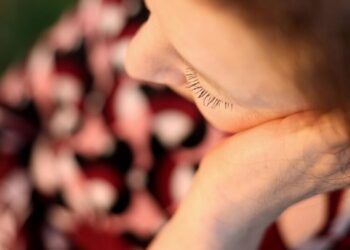 Cedars-Sinai didn’t act on four decades of complaints about gynecologist’s abuse, lawsuits allege