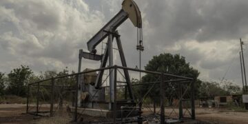 Venezuela’s oil industry is in ruins. Reviving it won’t be easy
