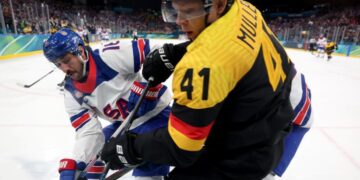 U.S. men’s hockey rolls past Germany, closes Winter Olympics group play unbeaten