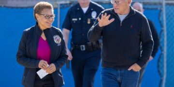 L.A. Mayor Karen Bass directed Palisades fire damage control, email shows