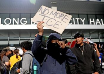 Long Beach mayoral candidate facing death threats after viral video calls on gang leaders to oppose ICE