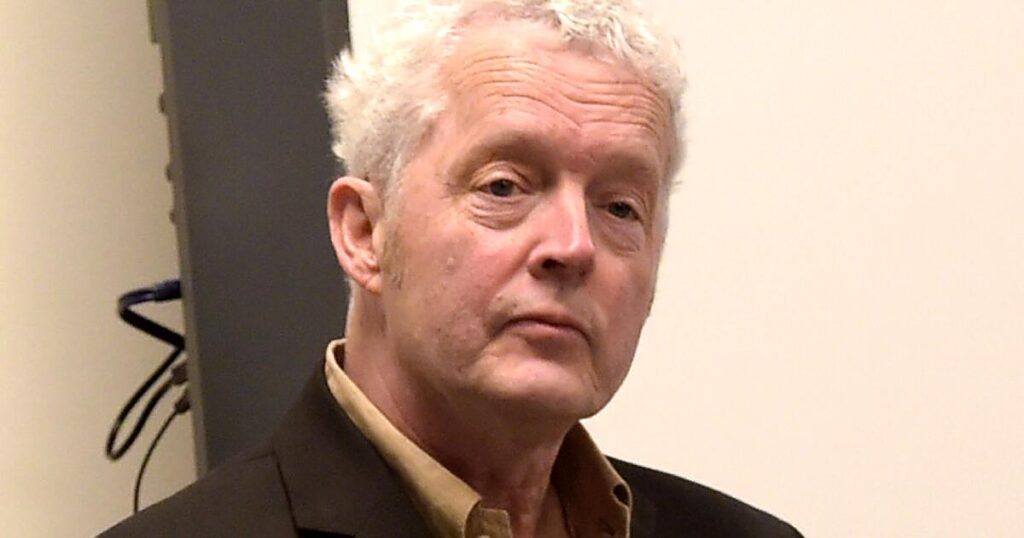 Pete Finney, steel guitarist who toured with Patty Loveless and Reba McEntire, dies at 70