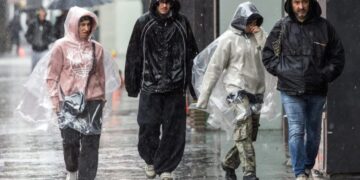 First wave of nearly a week of rain hits Southern California. Snow expected for Mammoth, Tahoe