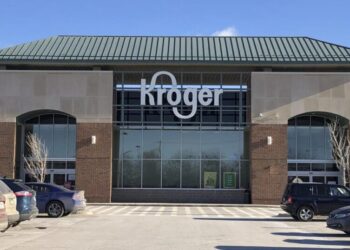Kroger picks former Walmart executive as first external CEO