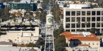 Congress fears the loss of jobs in Hollywood amid Warner Bros. acquisition