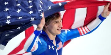 Jordan Stolz wins 500 meters for his second speedskating gold of Winter Olympics