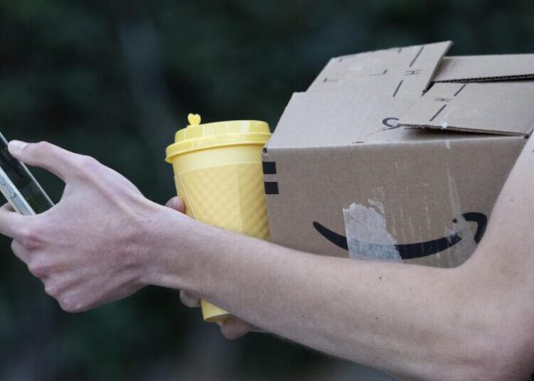 Influencers want to adopt the ‘analog lifestyle’ for 2026. Here’s how to join them