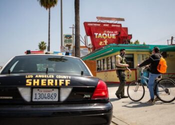 Ballot proposal may change how pay is set for L.A. County sheriff’s deputies, firefighters
