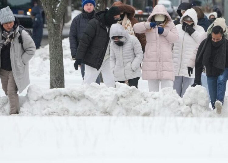 Blizzard warnings cascade across East Coast
