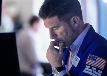 Wall Street keeps calm after the Supreme Court strikes down Trump’s tariffs