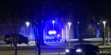 Shooting at a South Carolina State University residence complex kills 2 and wounds 1