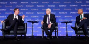 Governors arrive in Washington eager to push past Trump’s partisan grip