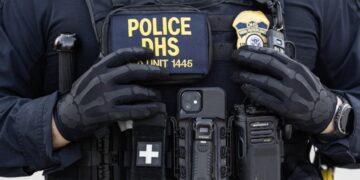 Officer’s criminal record a factor in dismissed charges against L.A. anti-ICE protesters