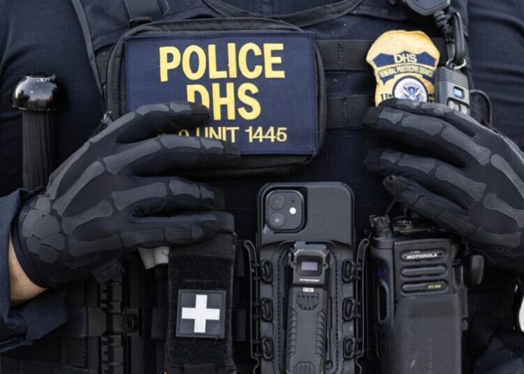 Officer’s criminal record a factor in dismissed charges against L.A. anti-ICE protesters