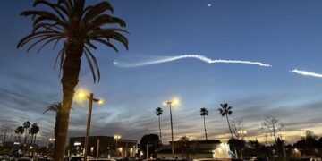 Southern California sky is lit up by Valentine’s Day SpaceX launch