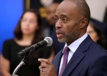 California is sued by Jewish advocacy groups seeking to stop antisemitism in schools