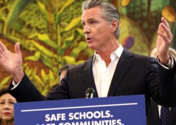 Newsom walks thin line on immigrant health as he eyes presidential bid