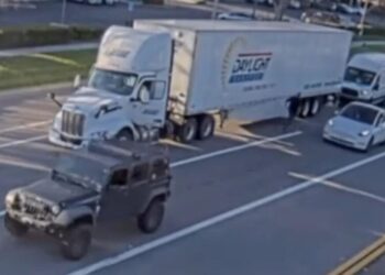 Broad daylight, middle of the road: Video shows brazen big rig burglary in Chino