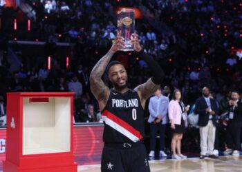 Damian Lillard, not even playing this season, makes history in NBA three-point contest
