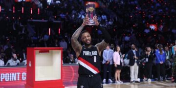 Damian Lillard, not even playing this season, makes history in NBA three-point contest