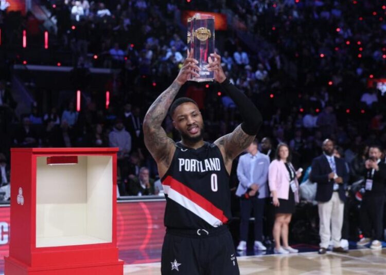 Damian Lillard, not even playing this season, makes history in NBA three-point contest