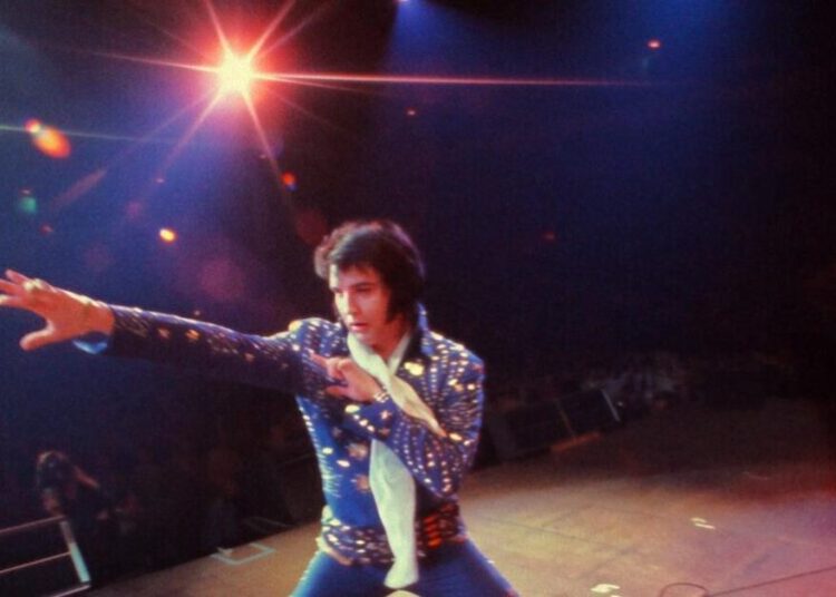 Swagger, sweat and flirtation swirl in ‘EPiC: Elvis Presley in Concert,’ a tribute to a performer and little else