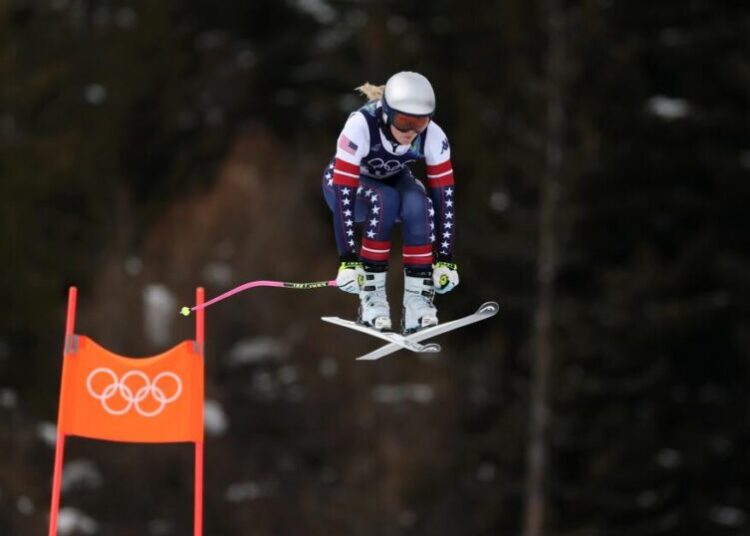 Lindsey Vonn is trying to achieve the seemingly impossible: Win gold with a ruptured ACL