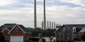 Largest public utility in U.S. now says it doesn’t want to close two coal-fired plants