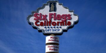 Why is Six Flags losing visitors?