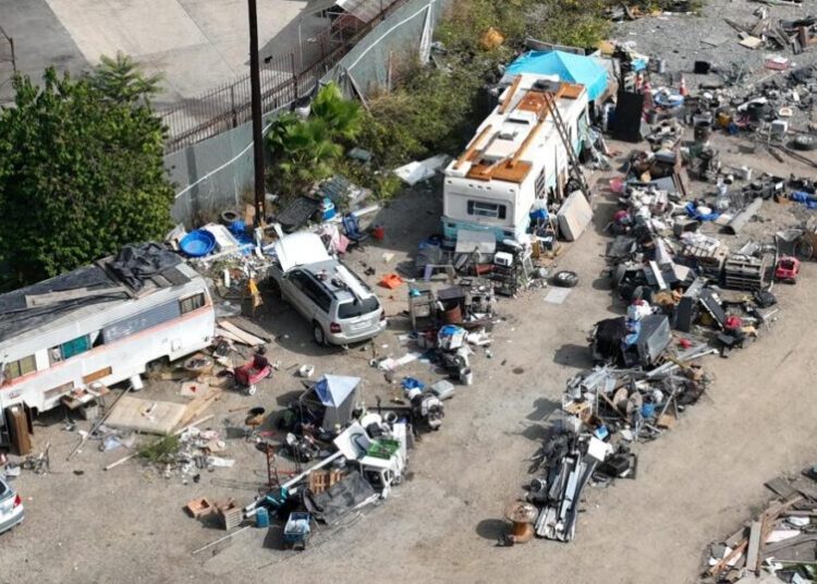 L.A. wanted to dismantle homeless RVs. A judge just shut that down