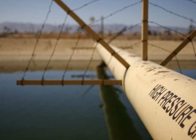 Blending hydrogen into gas pipelines would enrich utilities and harm Californians