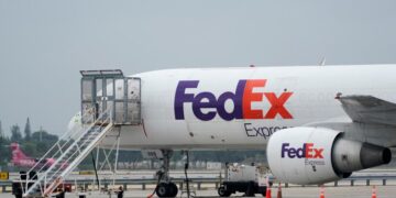 FedEx joins other companies seeking refunds after tariffs are ruled illegal